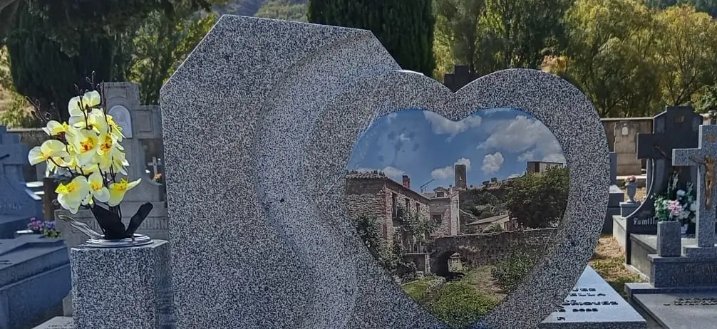 Lápida personalizada con fotocerámica de paisaje