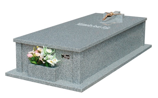 Lápida nº 2 - Con cruz